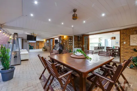 Property photo of 31 Peirse Way Marmion WA 6020