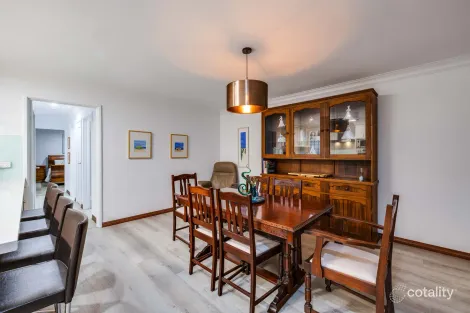 Property photo of 31 Peirse Way Marmion WA 6020