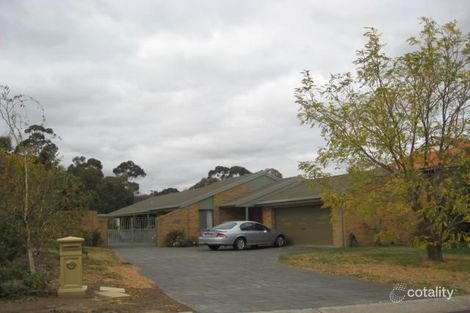 114 Yellow Gum Bvd, Sunbury, VIC 3429