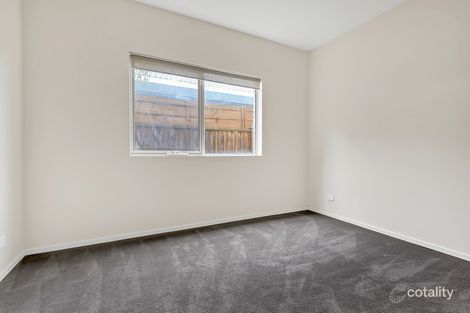 Property photo of 6 Thirlestane Place Craigieburn VIC 3064
