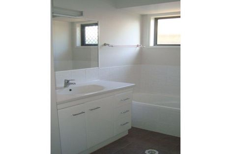 Property photo of 10 Morden Street Birkdale QLD 4159