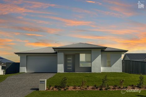 Property photo of 3 Cardamon Avenue Nikenbah QLD 4655