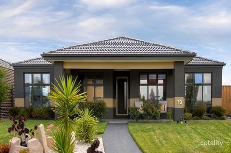 Property photo of 70 Sandarra Boulevard Sandhurst VIC 3977