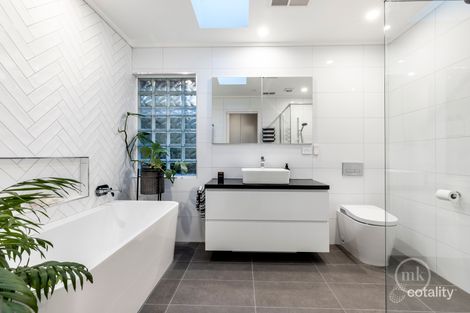 Property photo of 7 Eskdale Court Eltham North VIC 3095