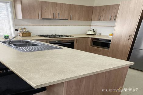 Property photo of 18 Bear Crescent Doreen VIC 3754