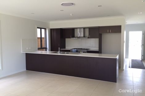 Property photo of 30 Elizabeth McRae Avenue Minto NSW 2566
