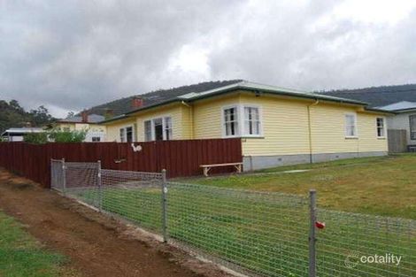 64 Derwent Tce, New Norfolk, TAS 7140