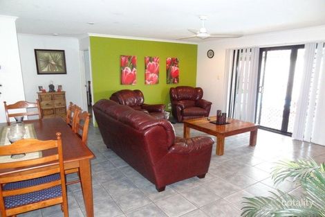Property photo of 2 Marlin Court Andergrove QLD 4740