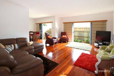 Property photo of 2/160 Muir Street Labrador QLD 4215