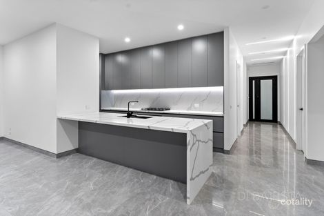 Property photo of 8 Elsdale Close Donnybrook VIC 3064