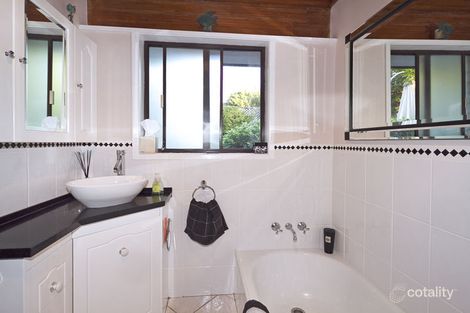 Property photo of 10 Hazelton Street Riverhills QLD 4074