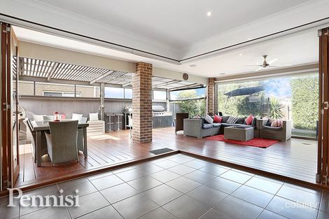 Property photo of 4 Shadforth Close Taylors Hill VIC 3037