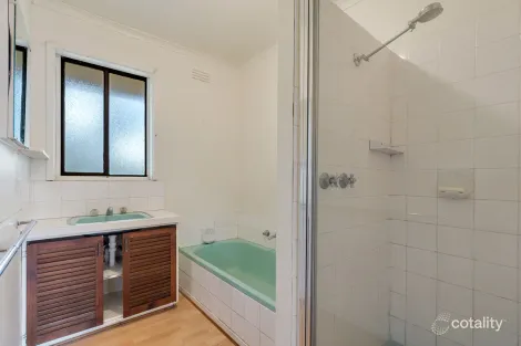 Property photo of 7 Simpsons Lane Woodend VIC 3442