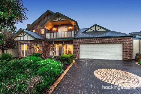 18 Wendouree Pde, Caroline Springs, VIC 3023