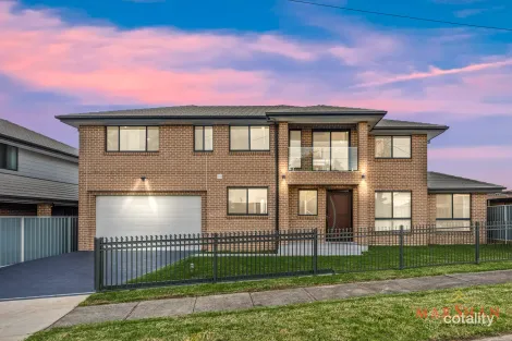 9 Arundell St, Dharruk, NSW 2770