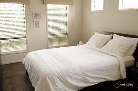 Property photo of 7 Glen Drouitt Drive Caroline Springs VIC 3023