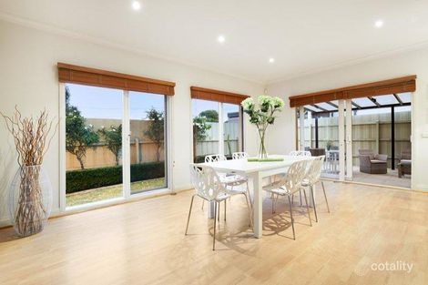 Property photo of 2/23 Manningham Road Bulleen VIC 3105