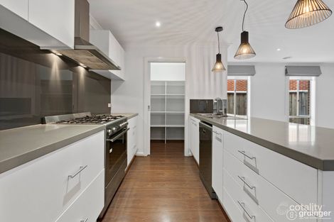 Property photo of 39 Bimberry Circuit Clyde VIC 3978