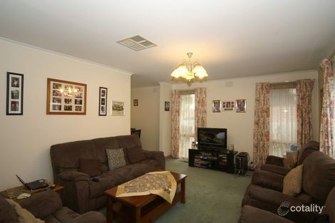 Property photo of 5 Anderson Court Endeavour Hills VIC 3802
