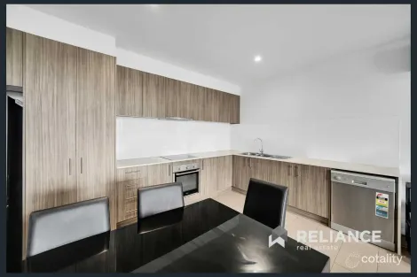 Property photo of 303/116 Watton Street Werribee VIC 3030