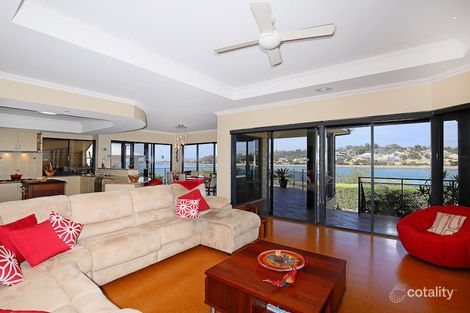 Property photo of 18 Spoonbill Retreat Wannanup WA 6210