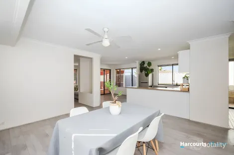 Property photo of 33 Lynas Way Quinns Rocks WA 6030