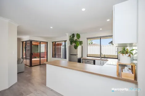 Property photo of 33 Lynas Way Quinns Rocks WA 6030