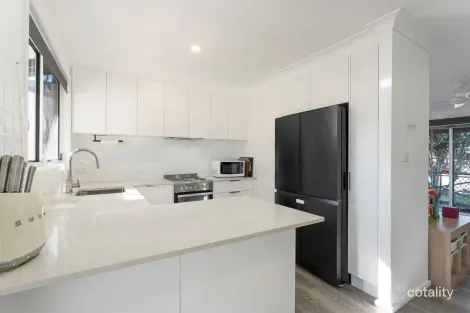 Property photo of 30 Taronga Avenue San Remo NSW 2262