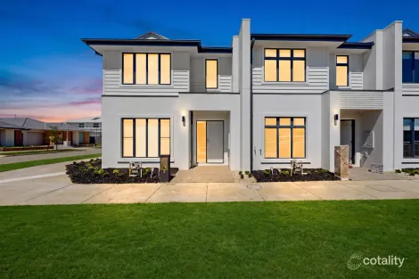 Property photo of 2 Boysenberry Close Clyde North VIC 3978