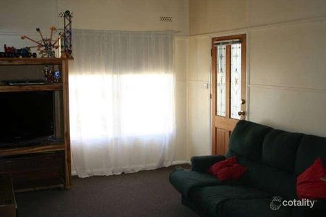 Property photo of 8 Wattle Avenue Orange NSW 2800