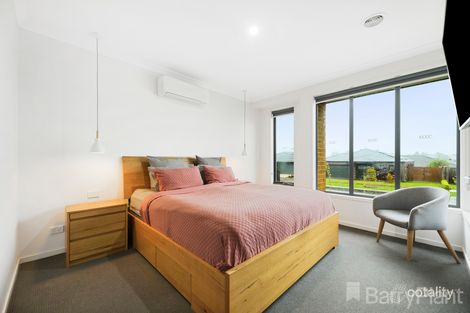 Property photo of 5 Thames Avenue Drouin VIC 3818