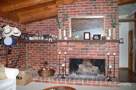 8 Blackwood Dr, Wonga Park, VIC 3115