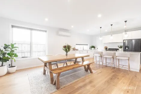 Property photo of 1/11 Pertobe Lane Warrnambool VIC 3280