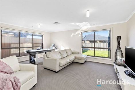 Property photo of 169 Dyson Drive Alfredton VIC 3350