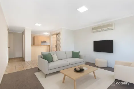 Property photo of 2/62 Douglas Street Greenslopes QLD 4120