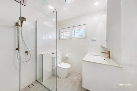 Property photo of 4/56 Lisson Grove Wooloowin QLD 4030