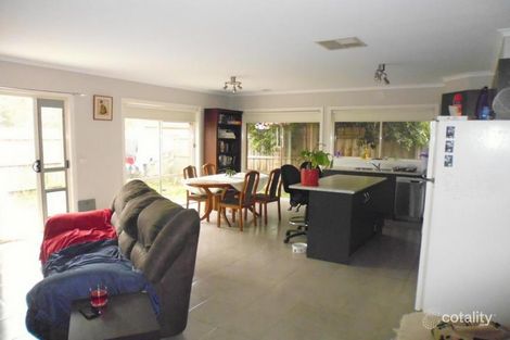 2/4 Damar Ave, Boronia, VIC 3155