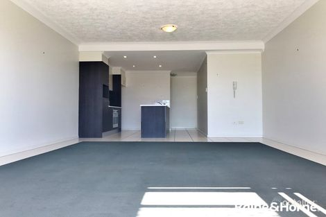Property photo of 11/33 Humpybong Esplanade Redcliffe QLD 4020