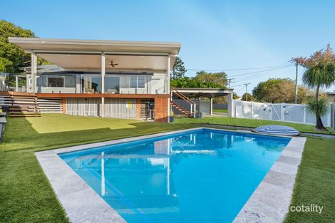 17 Allden Ave, Labrador, QLD 4215