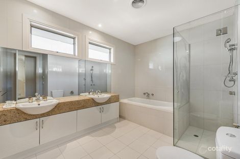Property photo of 2/55 Yerrin Street Balwyn VIC 3103