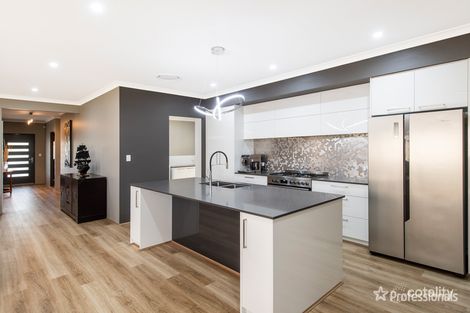 Property photo of 31 Balladonia Parade Dawesville WA 6211