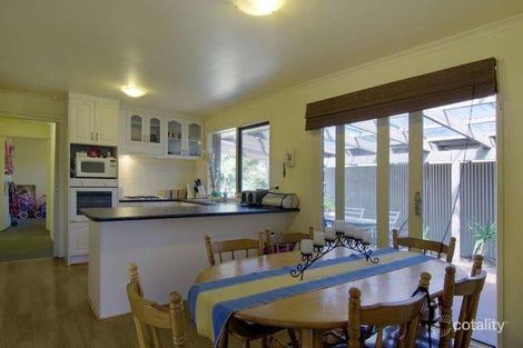 Property photo of 15 Kimtara Court Somerville VIC 3912