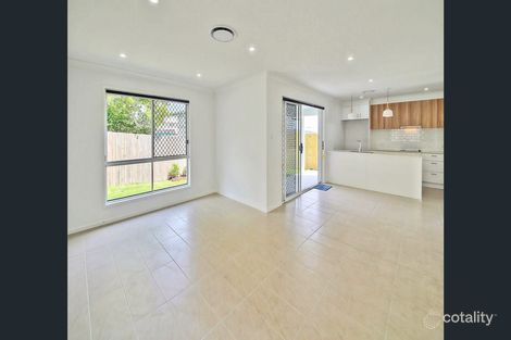 Property photo of 55 Luprena Street Mansfield QLD 4122