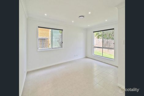 Property photo of 55 Luprena Street Mansfield QLD 4122
