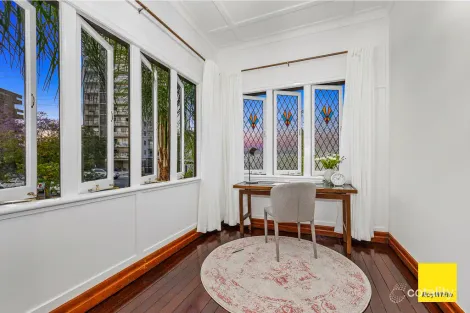 Property photo of 4/189 Dornoch Terrace Highgate Hill QLD 4101