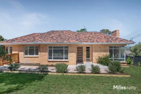 Property photo of 2 Macleod Parade Macleod VIC 3085