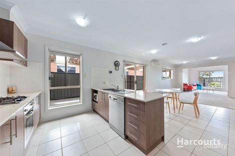 Property photo of 28 Fernhurst Avenue Derrimut VIC 3026