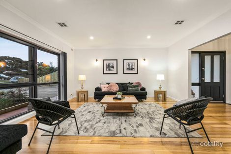 Property photo of 11 Pebble Beach Court Sunbury VIC 3429