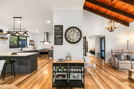 Property photo of 11 Pebble Beach Court Sunbury VIC 3429