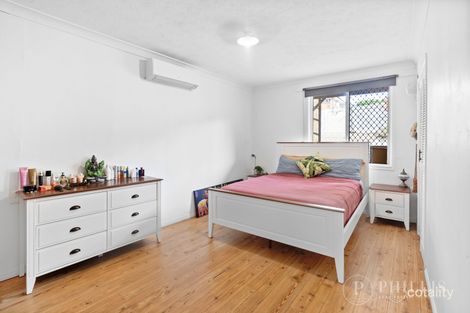 Property photo of 70 Alicia Street Southport QLD 4215